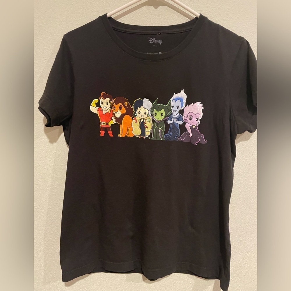 Women’s black Disney Villains tee shirt by tee turtle. Measures size M